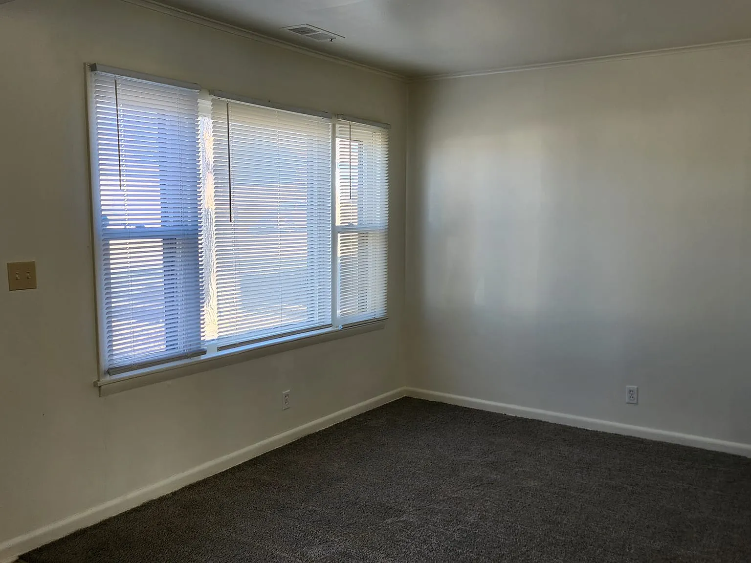 1 bed, 480 sqft, $1,050 — Photo 4