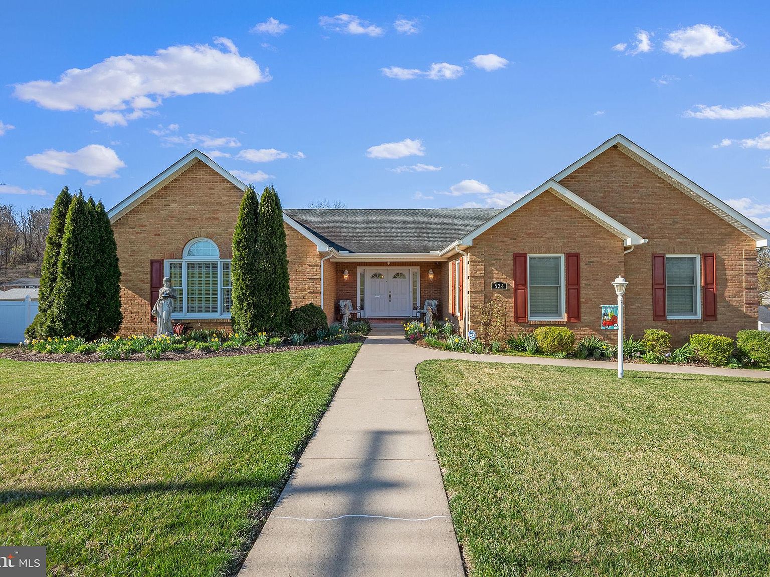 524 W Main St, Front Royal, VA 22630 Zillow