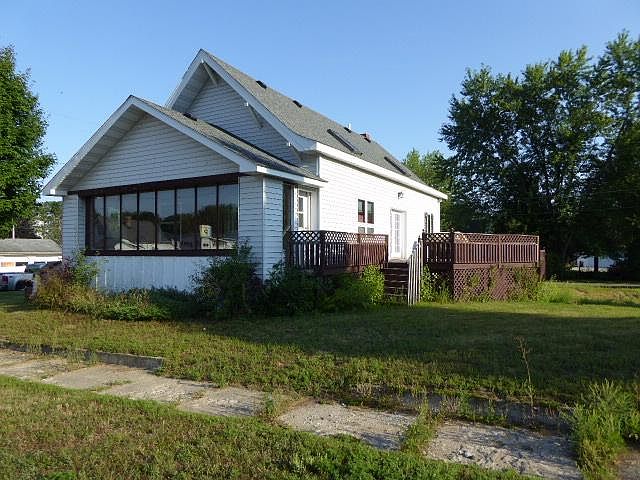 1st image of 108 E Race Ave