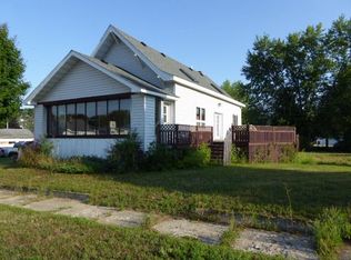 108 E Race Ave, Elmwood, WI 54740