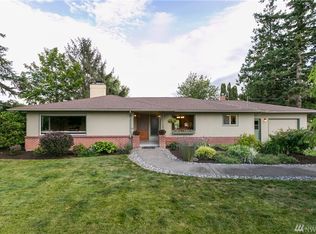 906 E Main St, Everson, WA 98247