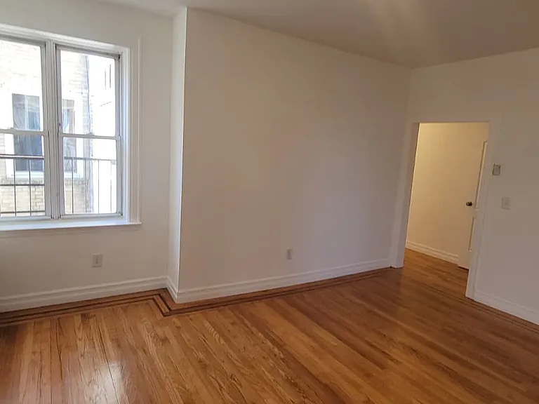 5907 Blvd East — Photo 14