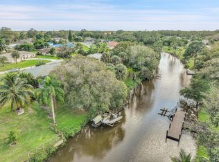 127 N Naranja Ave, Fort Pierce, FL 34950
