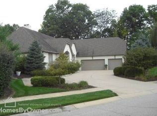 7450 Royal Oakland Dr, Indianapolis, IN 46236