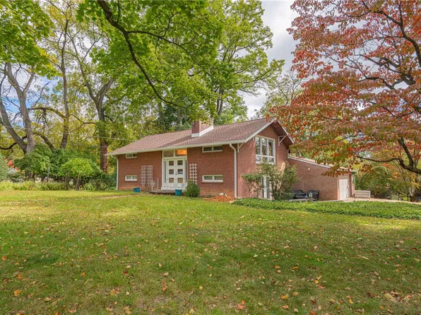 215 Moreland Ave, Bethlehem, PA 18017