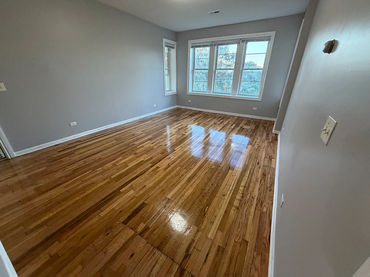 2 bed, $1,686 — Photo 3