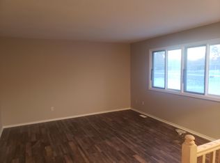 6661 E River Rd NE, Fridley, MN 55432