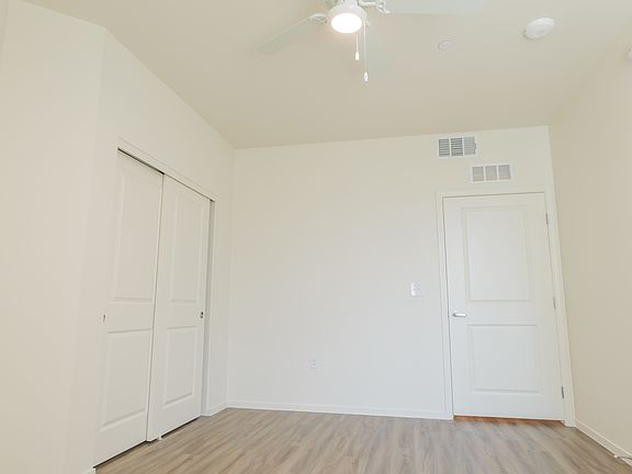 5th image of 10589 S Buffalo Dr #2