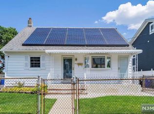 1041-1043 E 26th St, Paterson, NJ 07513
