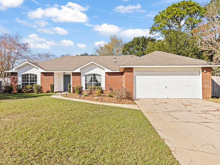 4407 Southminster Cir — Photo 2