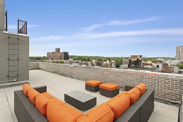 Rented by MNS | media 21