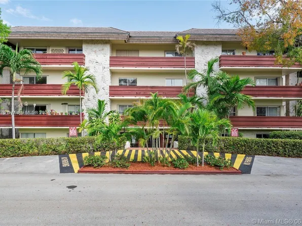 1205 Mariposa Ave APT 423, Coral Gables, FL 33146