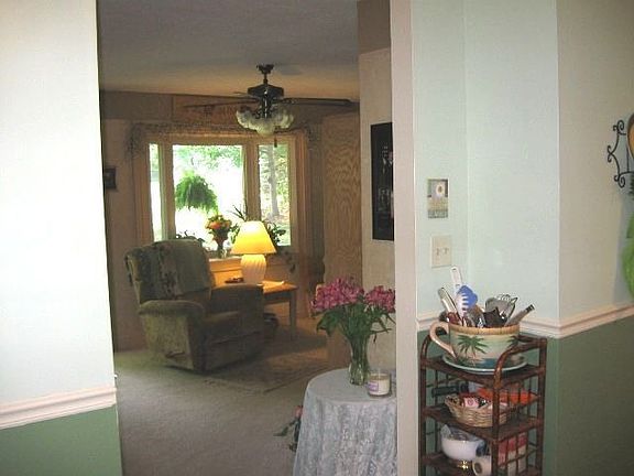 2nd image of 3330 Greenwood Dr