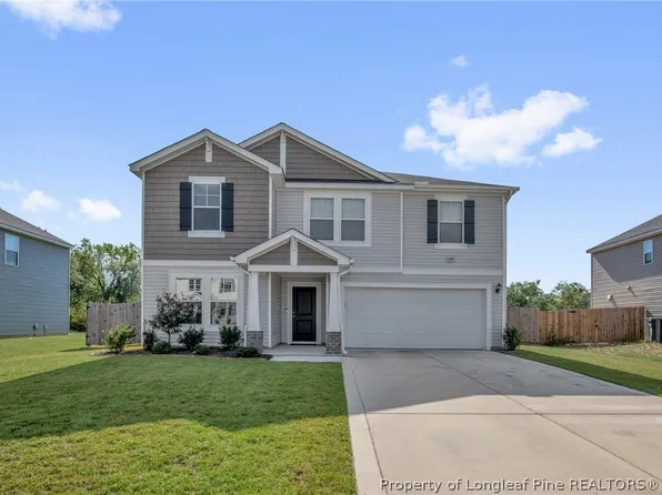 204 Hornet Dr, Raeford, NC 28376