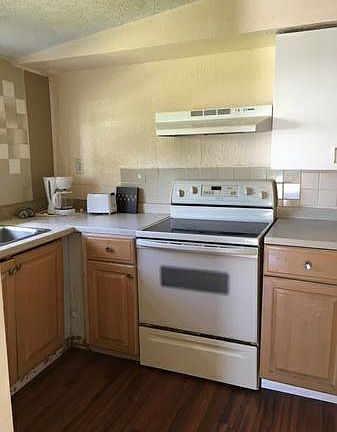 4th image of 4504 Oakley St APT A