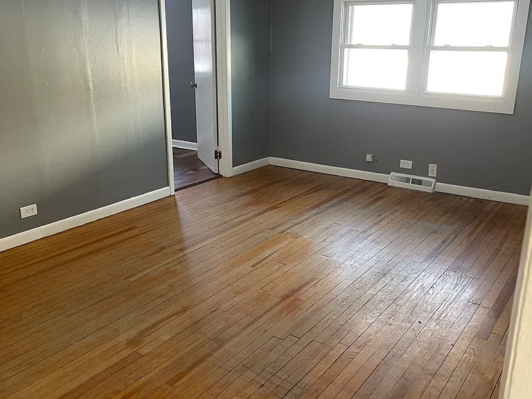245 S Elm St #B — Photo 6