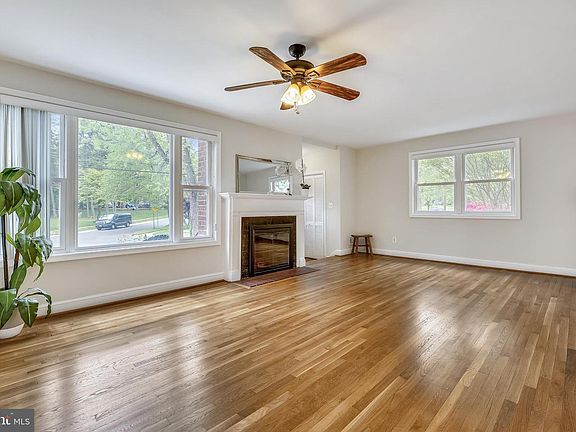 5th image of 11101 Waycross Way