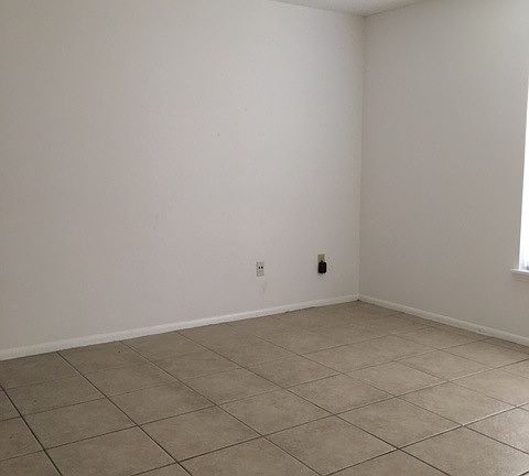 5th image of 168 Reserve 204 Cir #2