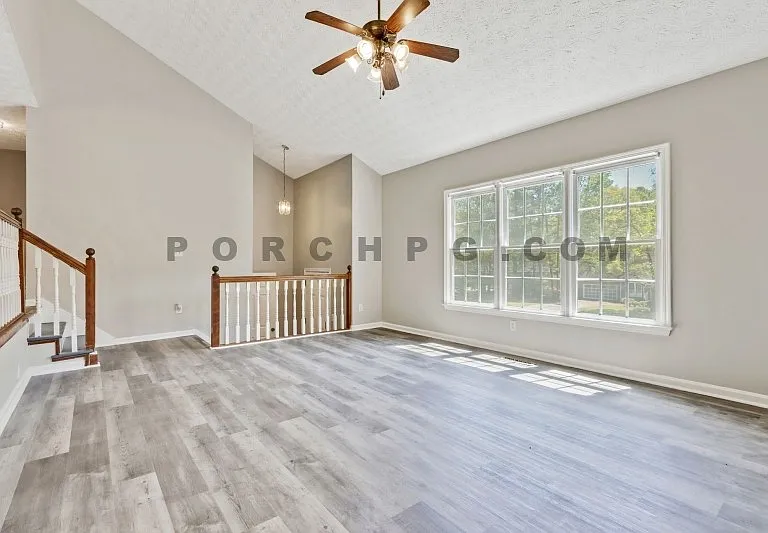 223 Sterling Trl — Photo 5
