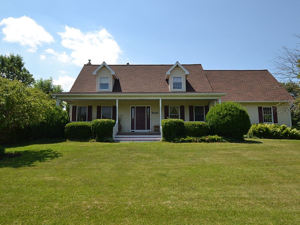 2nd image of 3837 Downs Rd