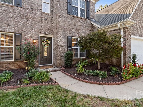 5th image of 9523 Mitchell Glen Dr