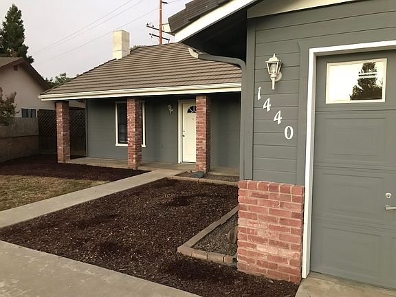 3rd image of 1440 N Alder Ct