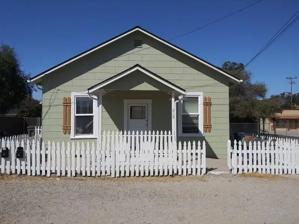 215 W Clark Ave #A, Santa Maria, CA 93455