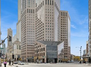 950 N Michigan Ave #3104, Chicago, IL 60611