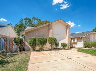 7111 Village Lake Dr, Cypress, TX 77433
