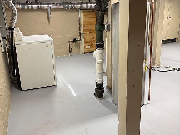 2nd image of 635 Shawano Ave