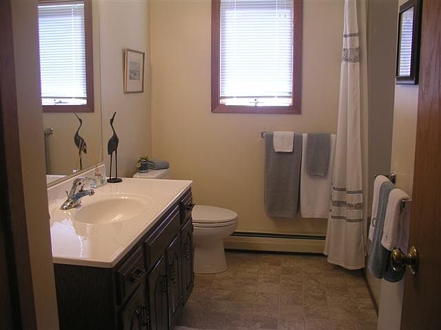 2nd image of 608 Abnaki Rd