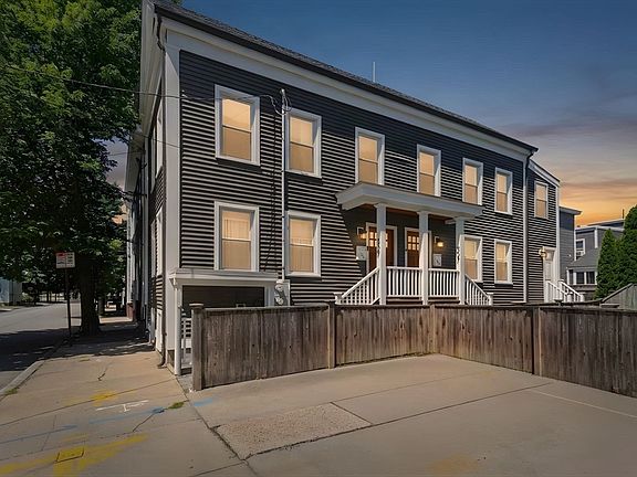 3rd image of 327-329 Hurley St #2