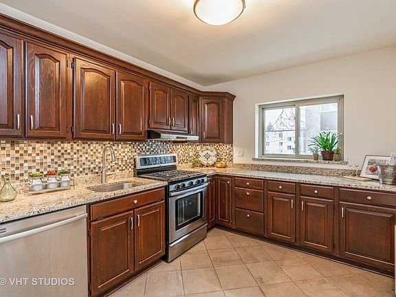 4th image of 2620 E Central Dr #1S