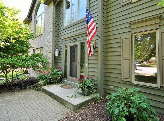 2nd image of 2825 N Burton Ct