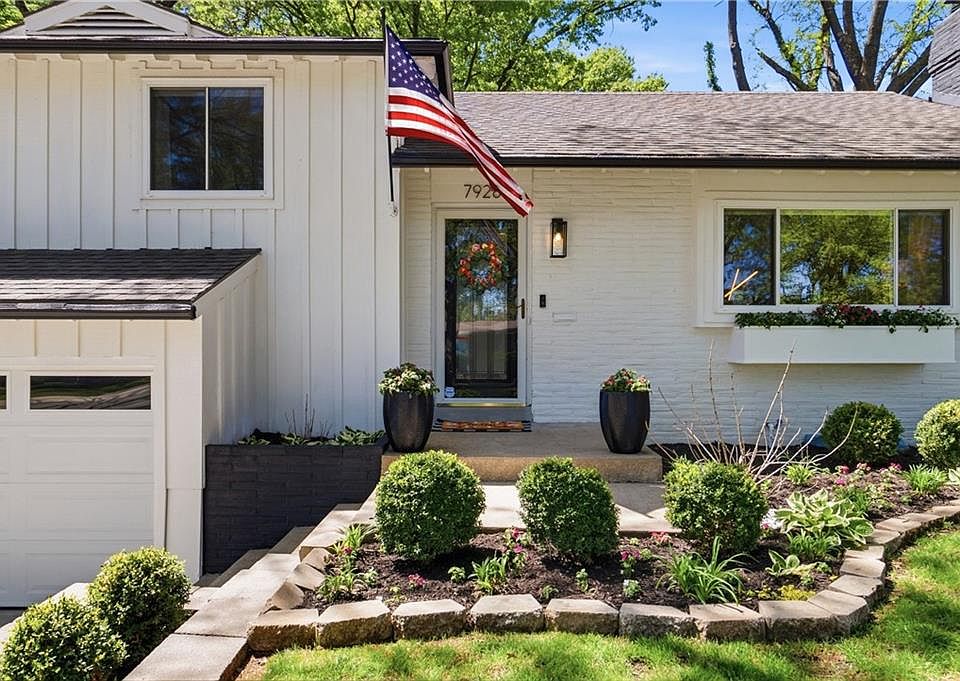 7928 Juniper Dr, Prairie Village, KS 66208 | Zillow