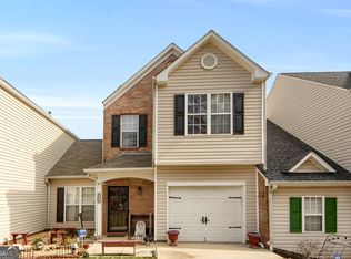 6674 Sunset Valley Cir, Rex, GA 30273