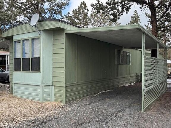 2nd image of 10100 NE Crooked River Dr Unit 6