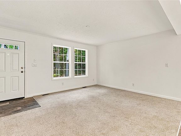 5th image of 3015 Oak Ridge Ln