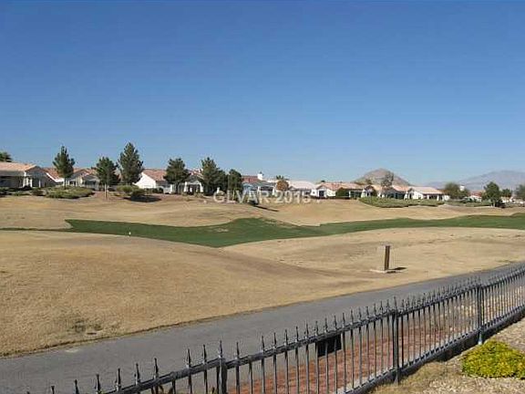 4th image of 2613 Youngdale Dr