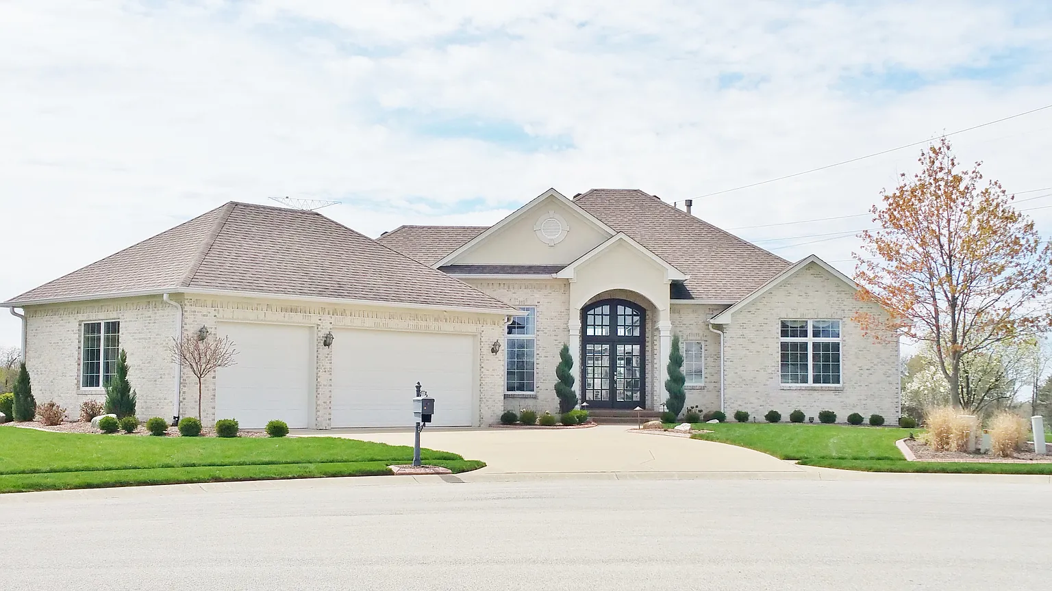 2732 Baywater Ct photo 1