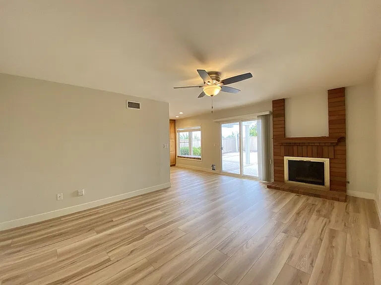 2620 El Aguila Ln — Photo 12