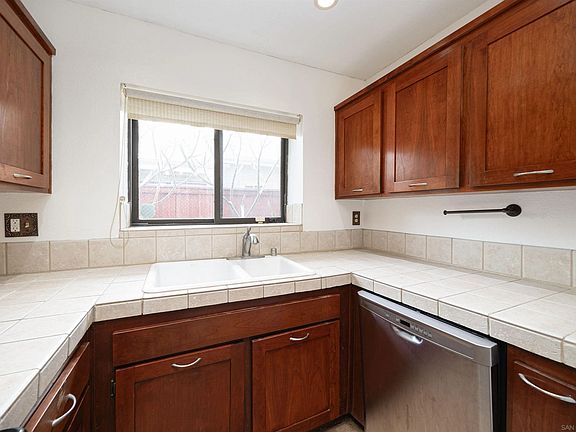 5th image of 4482 Louisiana St APT 3