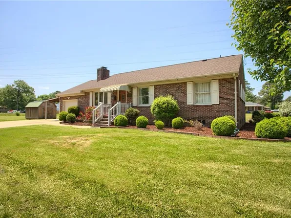 687 Harpersville Rd, Newport News, VA 23601
