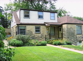 5627 Erskine St, Omaha, NE 68104