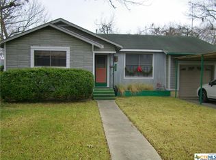 417 Bismark St, Seguin, TX 78155