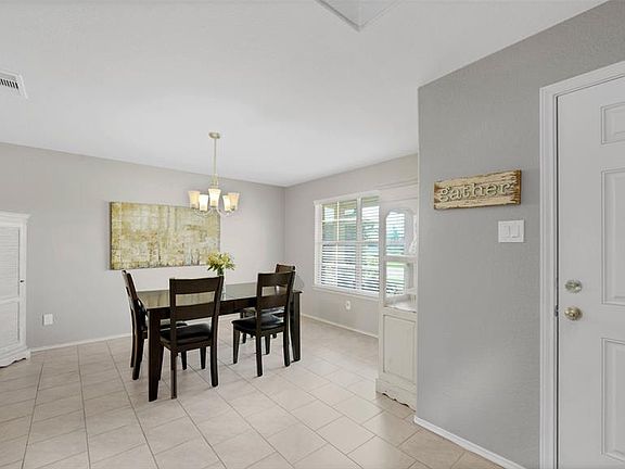 3rd image of 22903 Croy Creek Ct