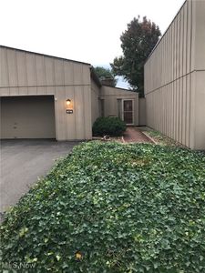 647 Tampico Ct, Berea, OH, 44017