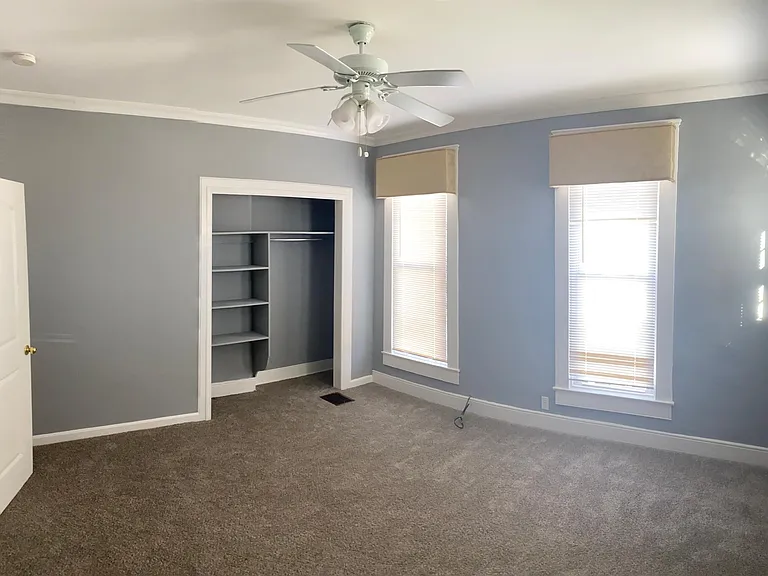 2821 S 3rd St — Photo 11