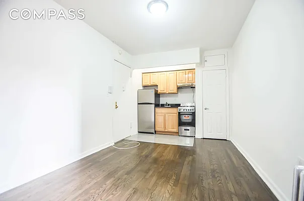 Rented by Compass | media 10