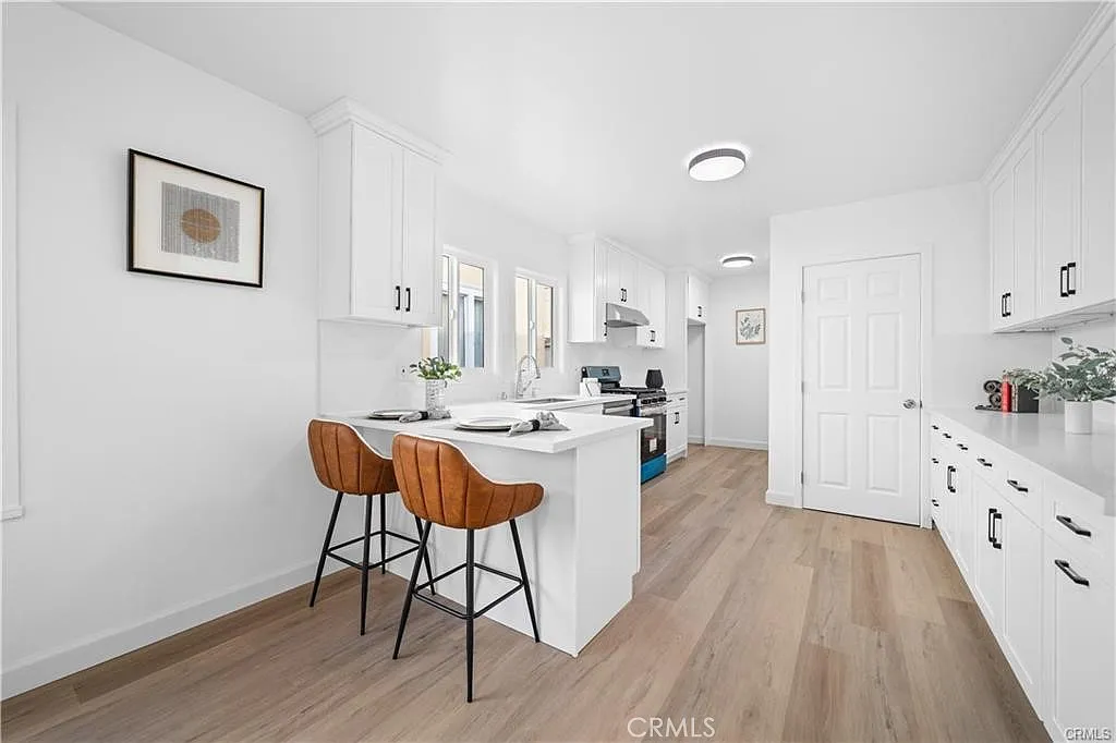 3 bed, 1577 sqft, $5,500 — Photo 3